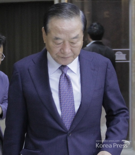 서청원 자유한국당 의원 아들 서모씨가 30일 폭행사건에 연루 됐다. 서울 용산 경찰서는 국회의원 아들 서모씨 등이 쌍방폭행으로 입건됐다고 밝혔다.